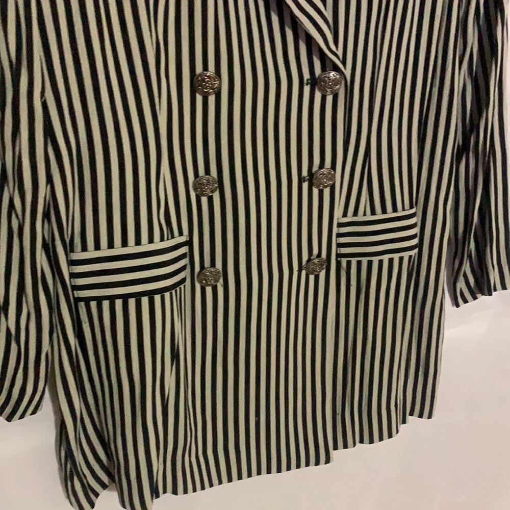 Stuart Alan Black w/Sage Jacket & Sage Pleated Skirt, Size 8 MAKE AN OFFER!!! - Picture 4 of 11